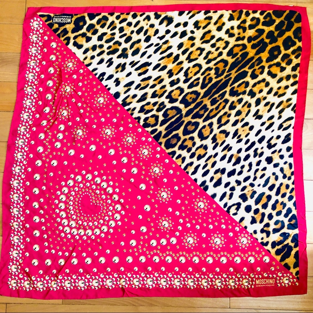 MOSCHINO CHEAP & CHIC Fierce Red Md. Square Scarf